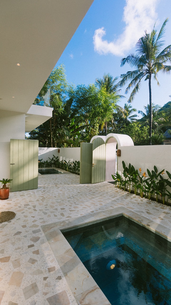 Tiu Oasis Twin Villa Outside 2