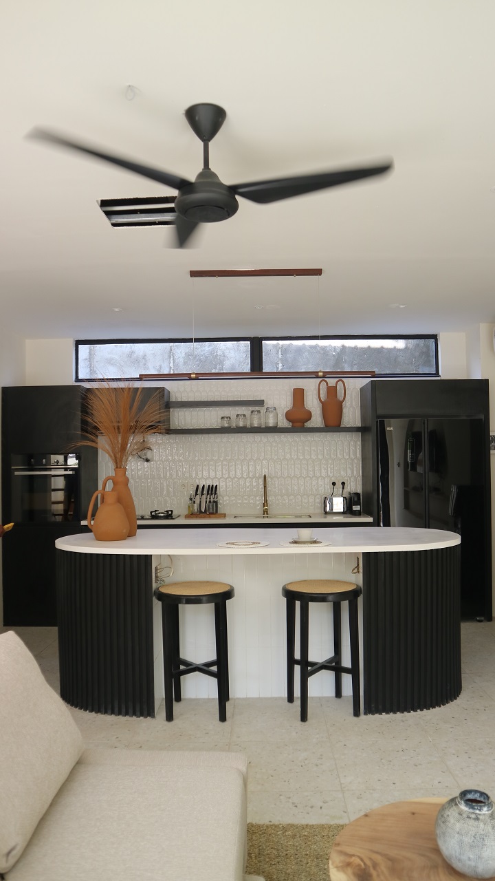 Tiu Oasis Villa Sungai Kitchen